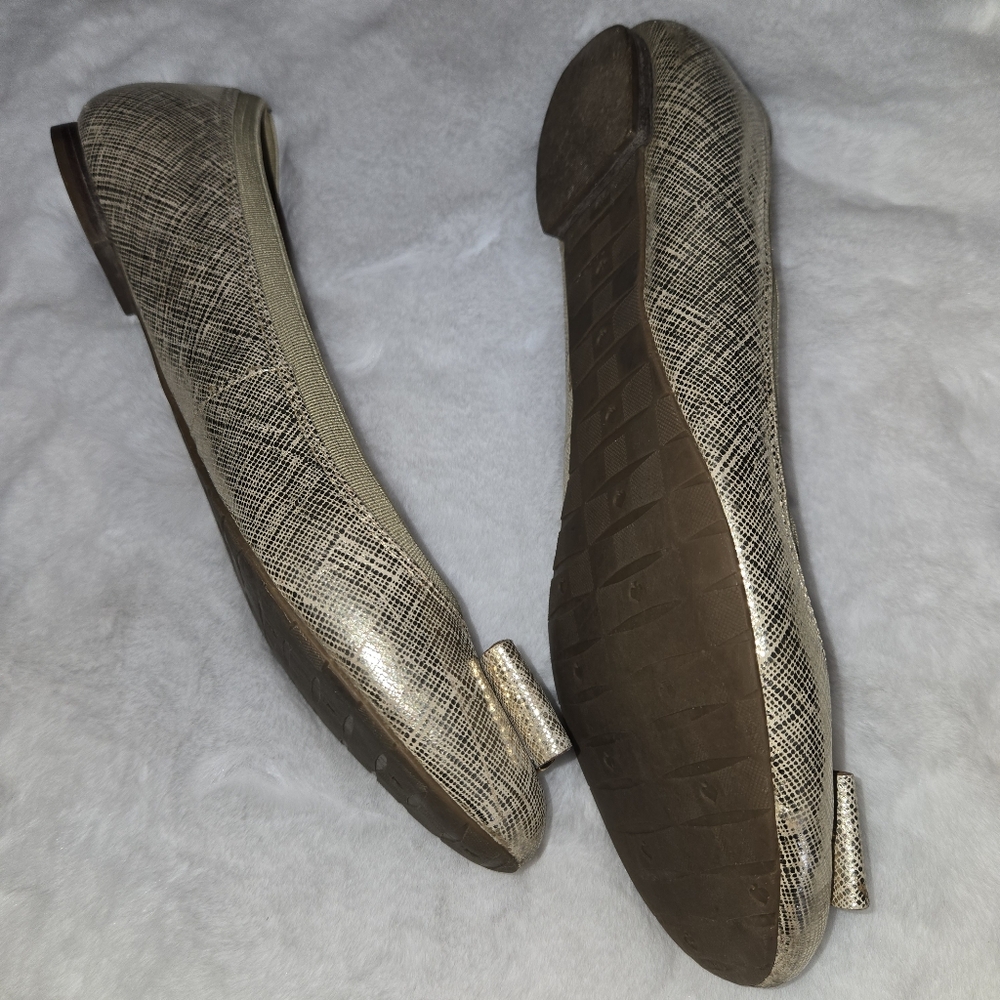Kate Spade Women's Gold Ballet Flats Size 8 - Picture 4 of 11